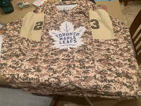 Toronto Maple Leafs mens XL Knies 