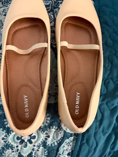 Old navy flats, View more