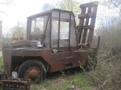 old machine but used every year. no signs of retiring.