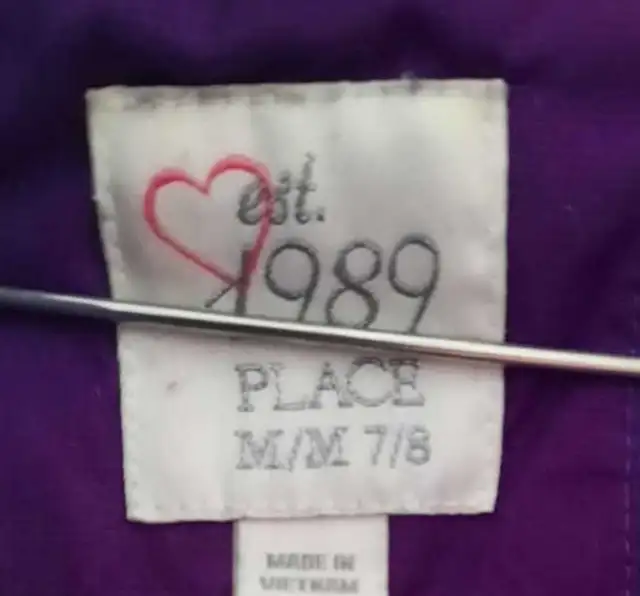SIZE 7/8 Children Place Purple Kids Winter Jacket in Kids & Youth in Brockville - Image 3