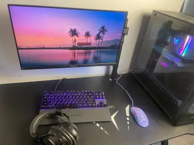 Setup Gaming Complet — RTX 3070 / Ryzen 7 5800X3D / 32GB RAM PC haut de gamme, moins d’un an, excell...