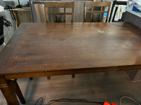 Dining room table with 6 chairs$50