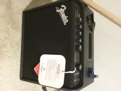 Fender mustang lt25, View more