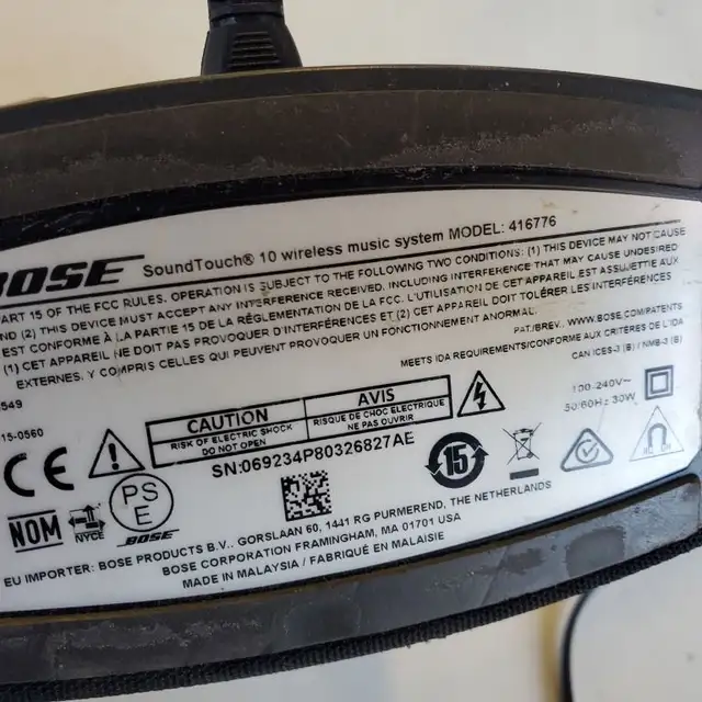 Bose - SoundTouch 10 in Speakers in Burnaby/New Westminster - Image 5