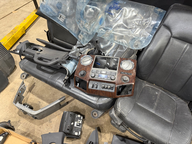 2012 FORD F250 Full Black Leather Interior Complete in Auto Body Parts in Guelph - Image 4