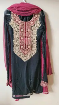 Desi Wedding clothes - Reduced price!!