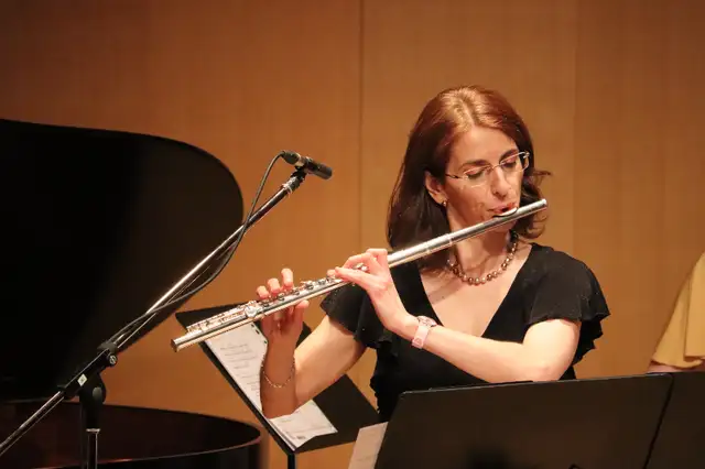 FLUTE LESSON / LEÇONS DE FLÛTE  TRAVERSIÈRE63735896937987120