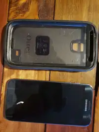 Samsung galaxy S7 with Otterbein case phone is mint condition