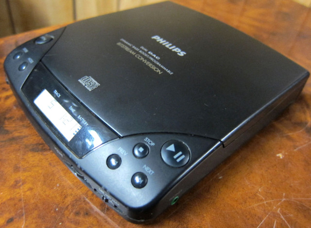 CLASSIC PHILIPS AZ6822 DISCMAN PORTABLE CD PLAYER 1991 in Stereo Systems & Home Theatre in Ottawa - Image 4