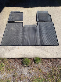 Ford F-150 rubber floor mat set