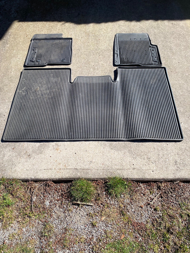 Ford F-150 rubber floor mat set in Other in Kawartha Lakes