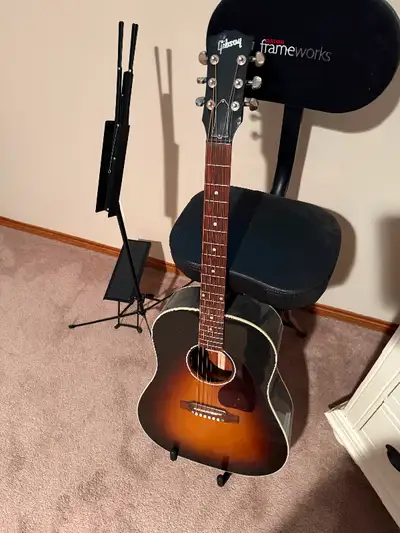 Selling this new Gibson, bought it about 3 months ago and was not able to get into it as expected be...