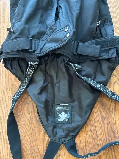 DESCENTE SKI PANTS 36-38 TOP DESIGN FEW YEARS OLD 5 DAYS ON HILL, View more