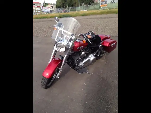 2012 Harley Davidson Switchback in Touring in Regina - Image 3