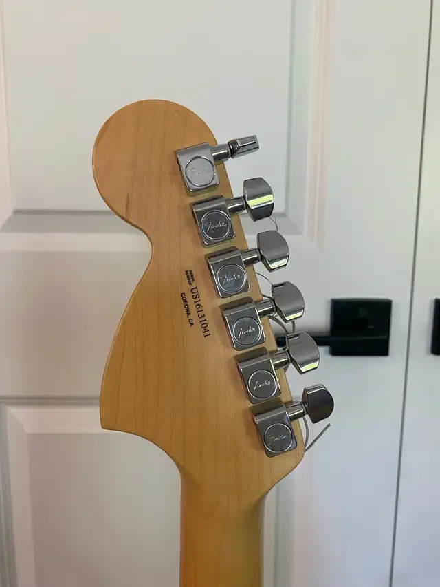 [Trades Welcome] Fender American Special Stratocaster  in Guitars in Owen Sound - Image 8