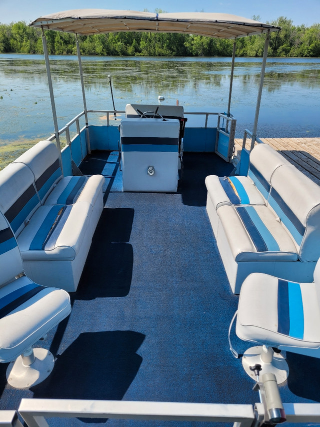 Pontoon boat 24 foot Powerboats & Motorboats Ottawa Kijiji
