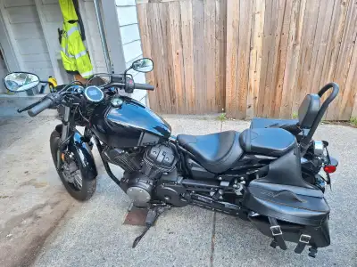 2017 Yamaha Bolt 942cc Super low 67.2k's Super clean Barely driven Paint is supreme Refer to picture...