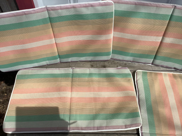 4 outdoor chair pads $10 in Patio & Garden Furniture in Gatineau