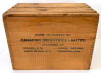 Antiquité Collection Caisse de bois CANADIAN INDUSTRIES LIMITED