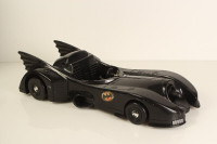 Vintage 1989 TOY BIZ Batman Rocket Launcher Batmobile Keaton