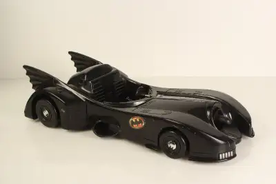 Vintage 1989 TOY BIZ Batman Rocket Launcher Batmobile Keaton Burton 14" Long Batmobile is scruffed a...
