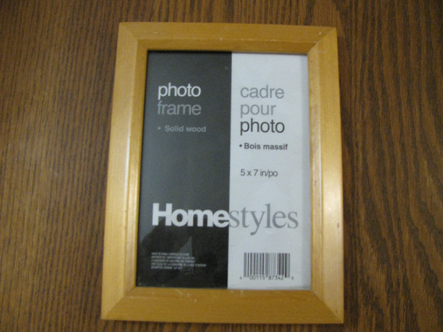 PICTURE FRAMES in Other in Norfolk County - Image 4