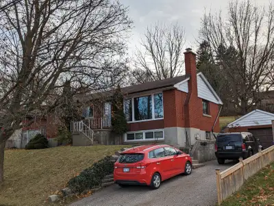 Main floor of Bungalow on Guelph Street in Guelph. 2 bedrooms, plus a smaller one for office or den....