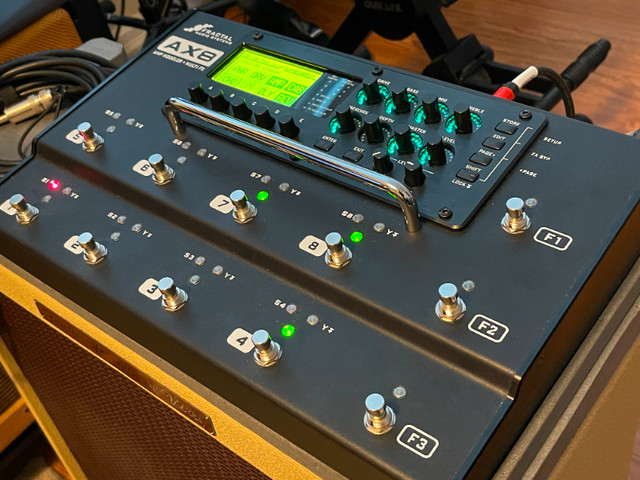 Fractal Audio Systems AX8 Amp Modeler/Multi-FX Processor | Amps