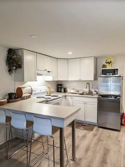 Stylish Fully Furnished 1-Bedroom Apartment in North York