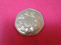 Great Britain 50 pence, 1973 Circle of Hands