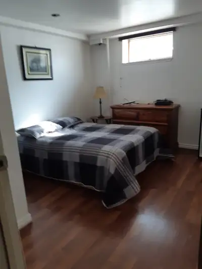 Room For Rent