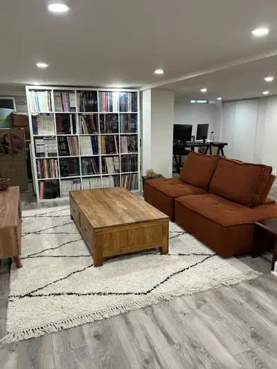 Magnifique appartement 6 1/2 sur deux étages, idéal pour les familles ou professionnels à la recherc...