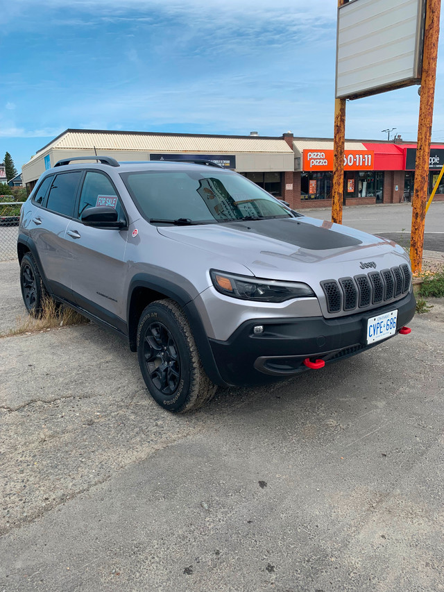Jeep Cherokee trailhawk elite in Cars & Trucks in Timmins