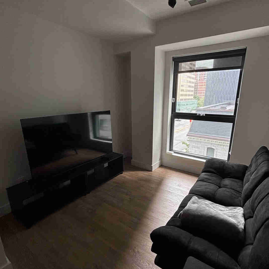 Lease Transfer – Furnished one bedroom Apt- Downtown Montréal — photo 1