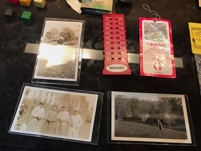 ASSORTED VINTAGE GOLF COLLECTIBLES - TIE CLIPS BALLS GAMES PHOTO in Arts & Collectibles in Mississauga / Peel Region - Image 3