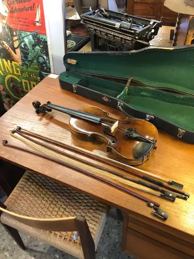 Early antique violin Antonius Stradivarius Germany copy of model 1736 has case and 3 bows the violin...