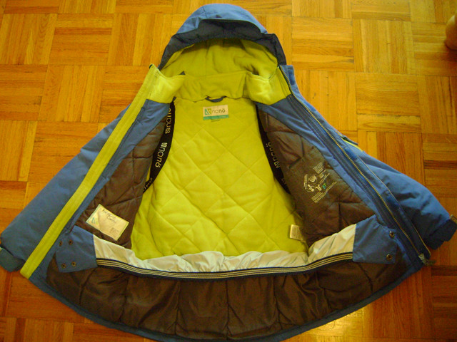 Manteau  l hiver Nano gr 8ans, manteau Souris Mini dans Enfants et jeunesse  à Ouest de l’Île - Image 2