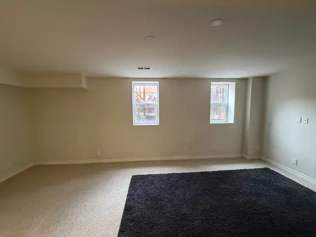 Basement for rent in Room Rentals & Roommates in Markham / York Region - Image 6