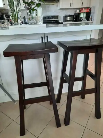 Bar Stool 1 available 31"X15"X11", View more