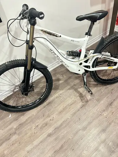 Trek session 10, View more