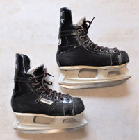 Bauer Supreme Junior Hockey Skates - Size 1 - 1/2 EE