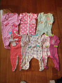 Lot pyjamas 9 mois