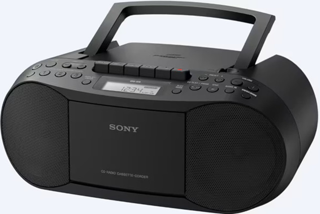 Sony CFD-S70 CD/Cassette Boombox with Radio in Stereo Systems & Home Theatre in Ottawa - Image 2