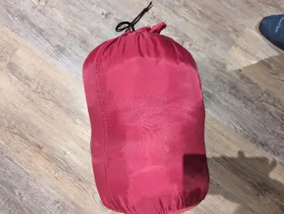 Sleeping bag rose pour fillette. Je ne livre pas.