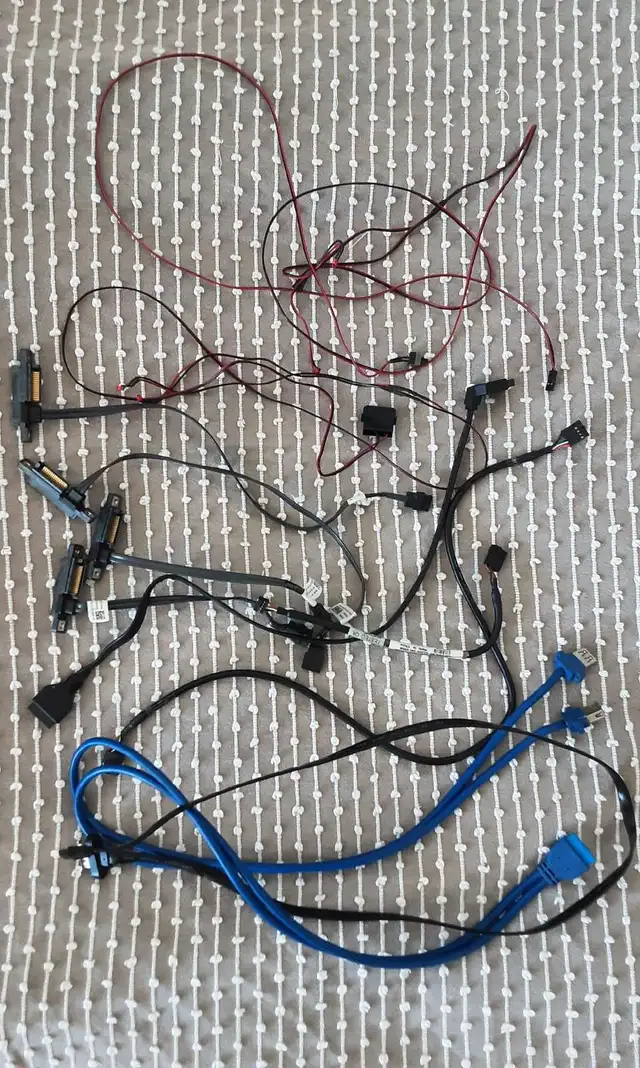 Computer Cables in Cables & Connectors in City of Toronto - Image 2