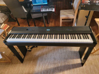 Yamaha P515 Piano
