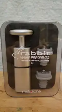 Rabbit Wine Preserver vacuum sealer (Pump with 2 stoppers)