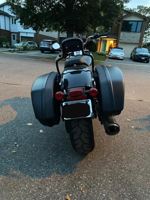 2018 Harley Davidson Sport Glide in Street, Cruisers & Choppers in City of Toronto - Image 6