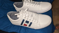 Tommy Hilfiger Ranker Sneakers Size 10.5US