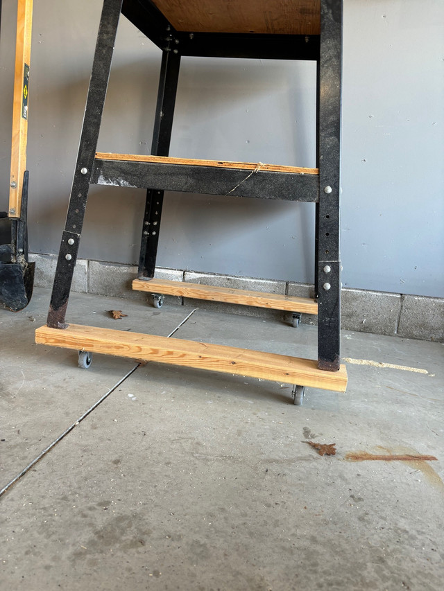Mitre saw stand  in Tool Storage & Benches in Windsor Region - Image 2